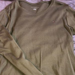 Tommy Hilfiger long sleeve tee